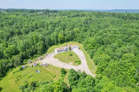 11 Charlie's Way Readfield ME 04355