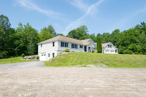 11 Charlie's Way Readfield ME 04355
