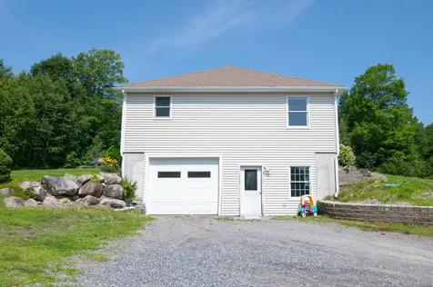 11 Charlie's Way Readfield ME 04355