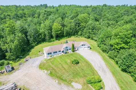 11 Charlie's Way Readfield ME 04355