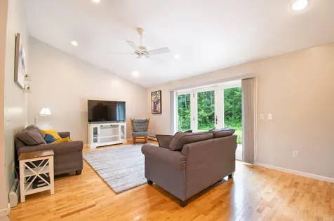 11 Charlie's Way Readfield ME 04355