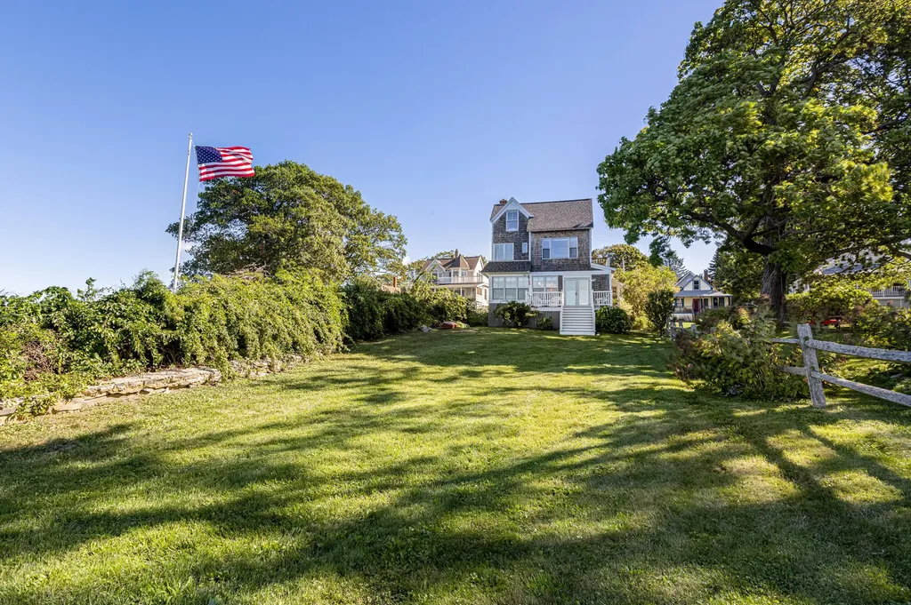 12 Beach Road Portland ME 04108