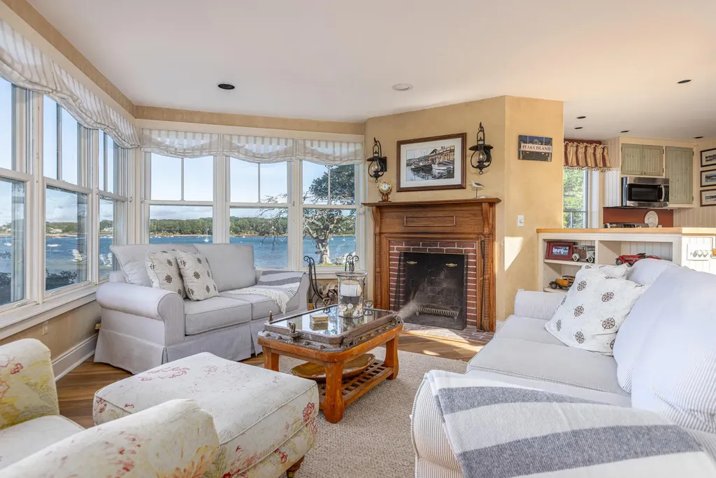 12 Beach Road Portland ME 04108