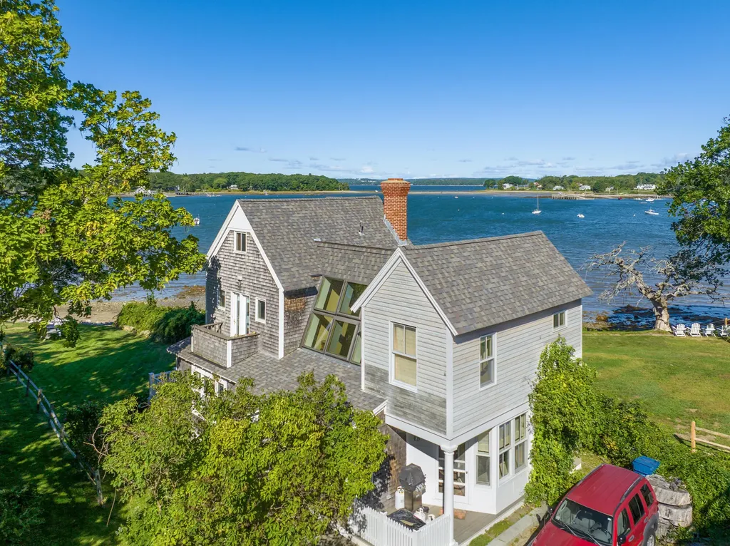 12 Beach Road Portland ME 04108