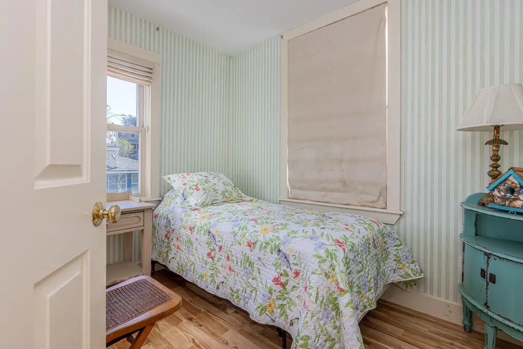 12 Beach Road Portland ME 04108
