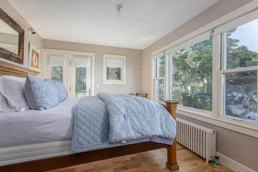 12 Beach Road Portland ME 04108