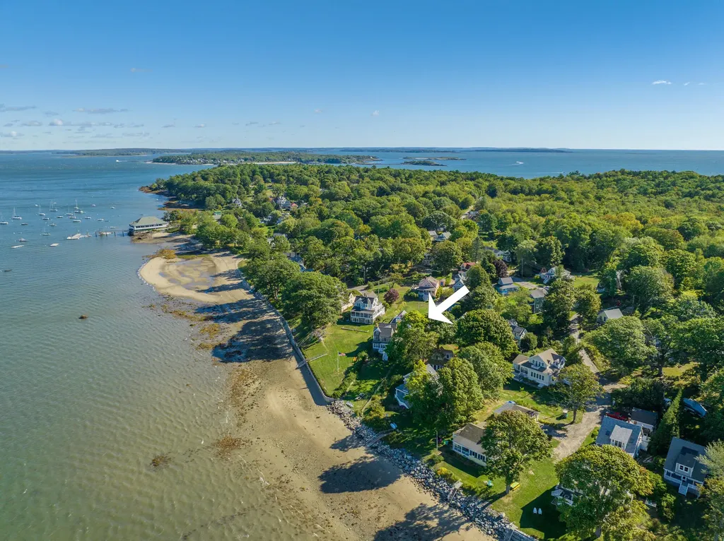 12 Beach Road Portland ME 04108