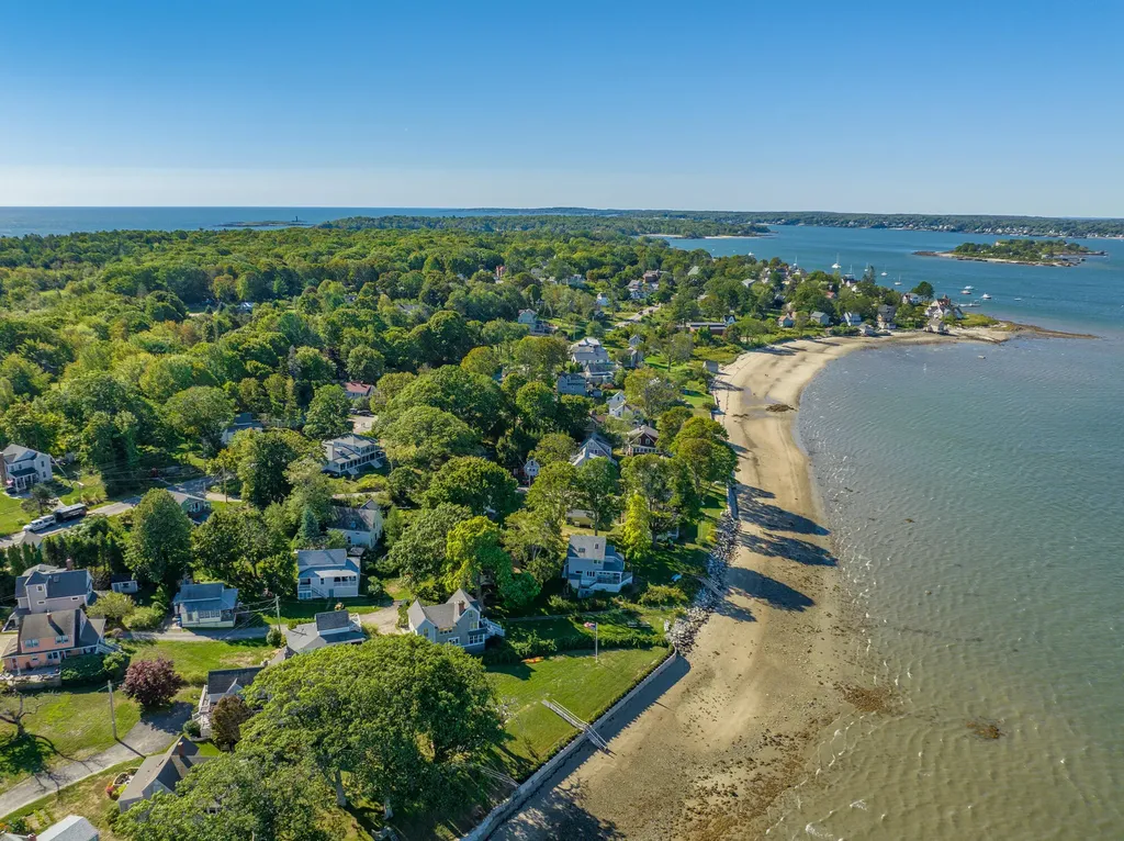 12 Beach Road Portland ME 04108