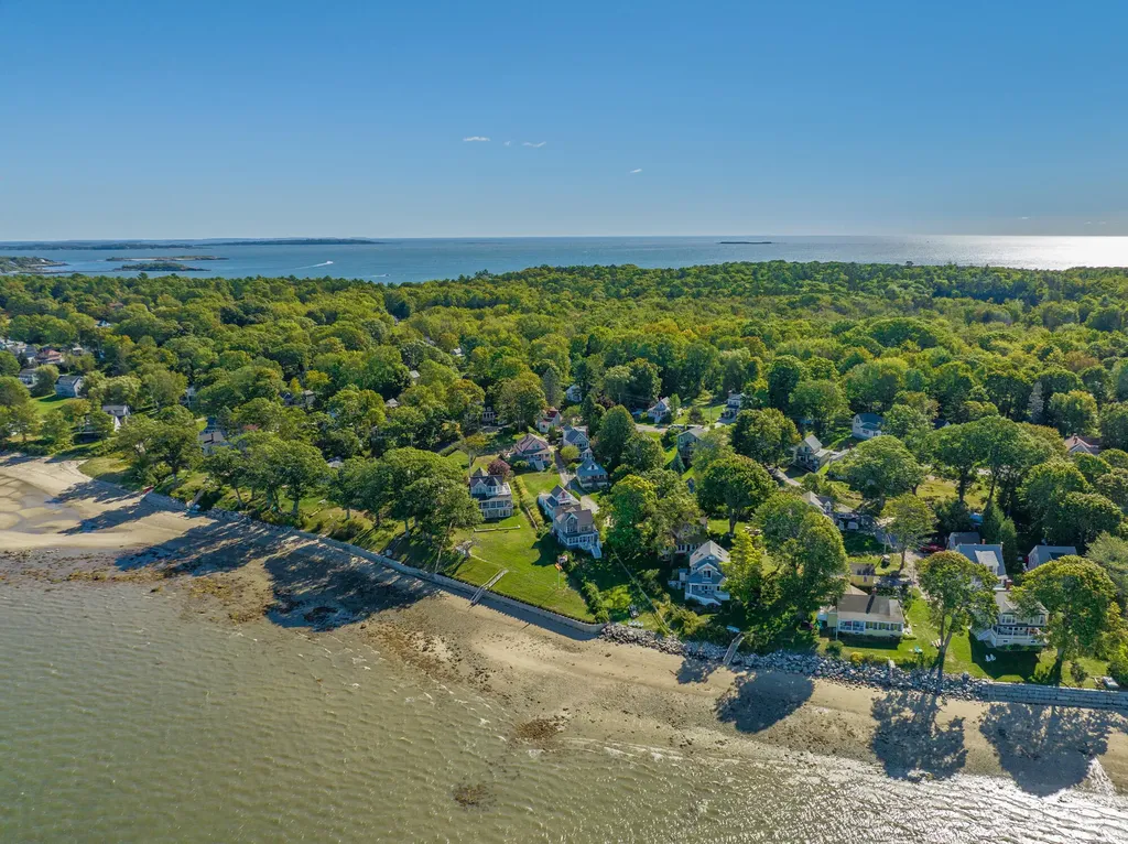 12 Beach Road Portland ME 04108
