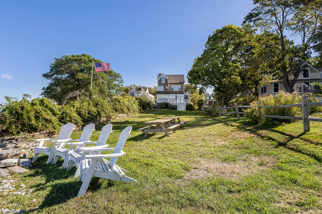 12 Beach Road Portland ME 04108