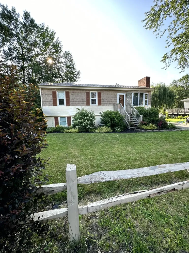 11 Donna Street Winslow ME 04901