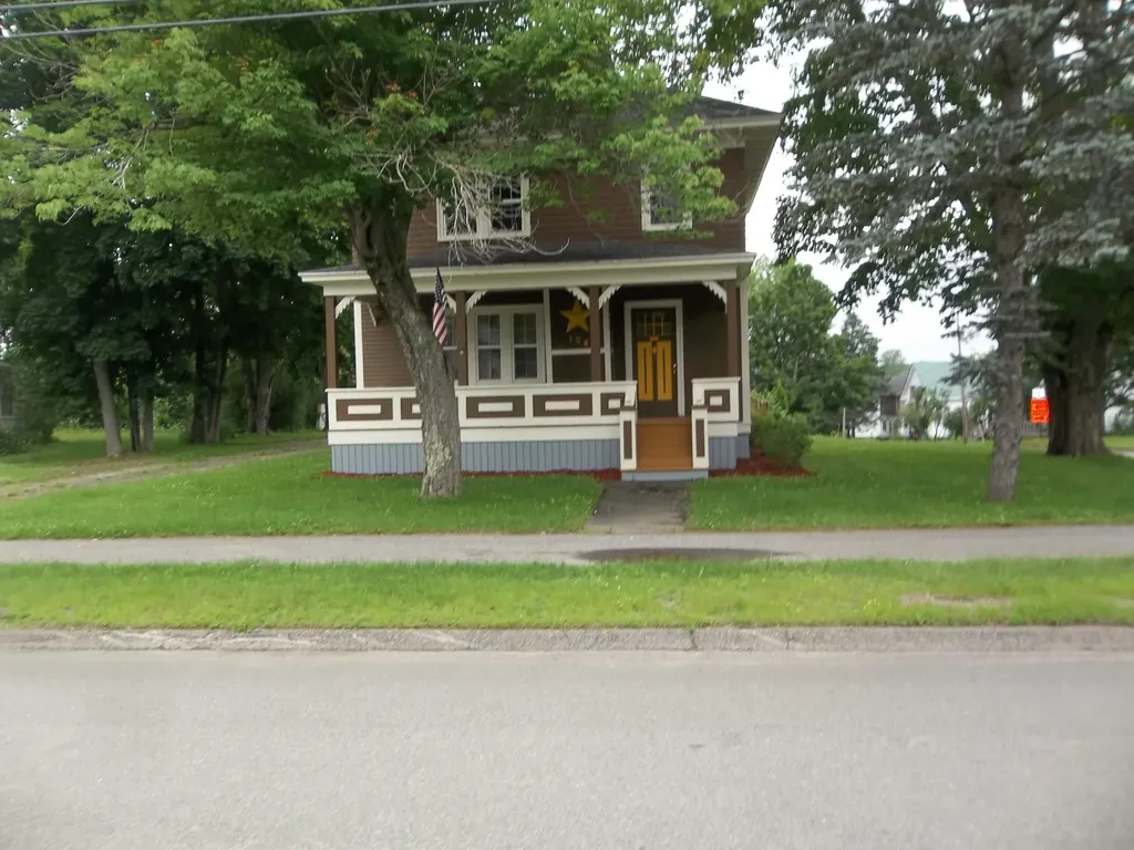 104 Washington Street Calais ME 04619