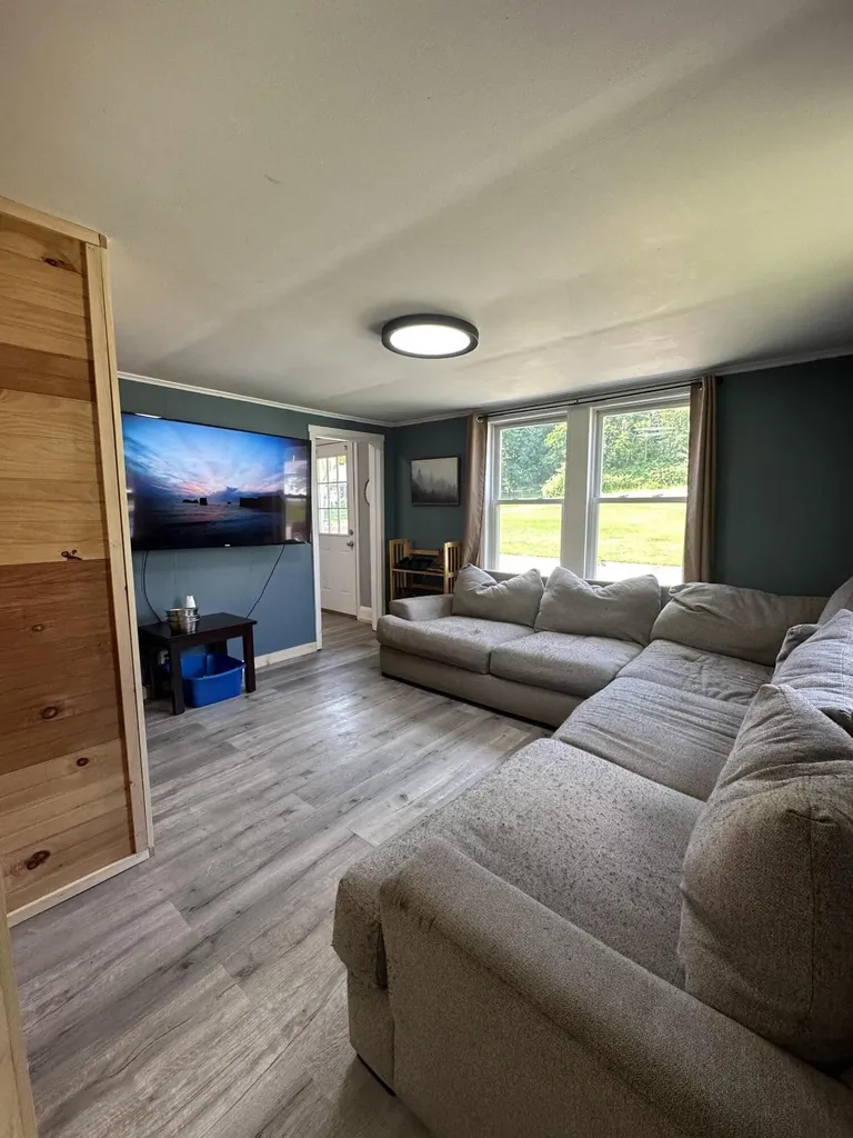64 Towle Avenue Auburn ME 04210