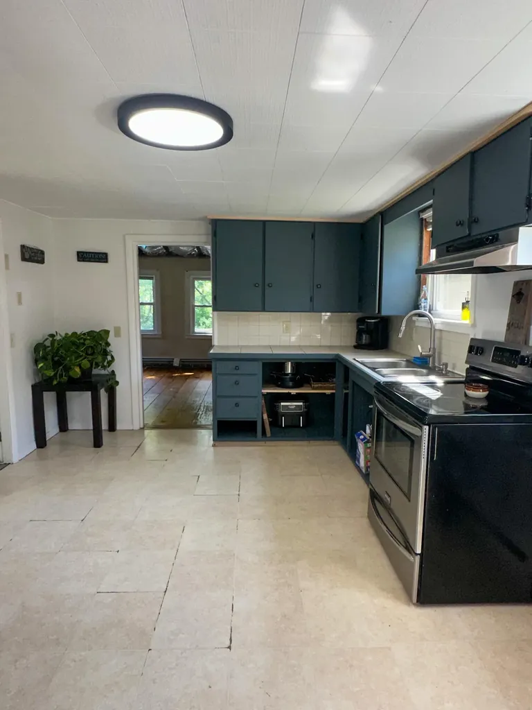 64 Towle Avenue Auburn ME 04210