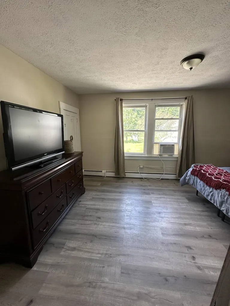 64 Towle Avenue Auburn ME 04210