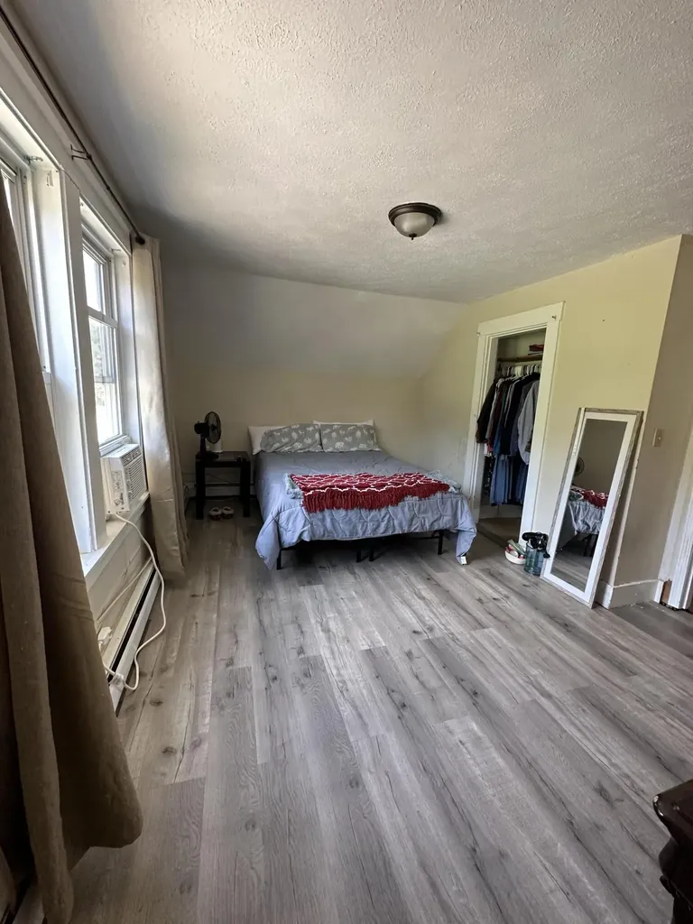 64 Towle Avenue Auburn ME 04210