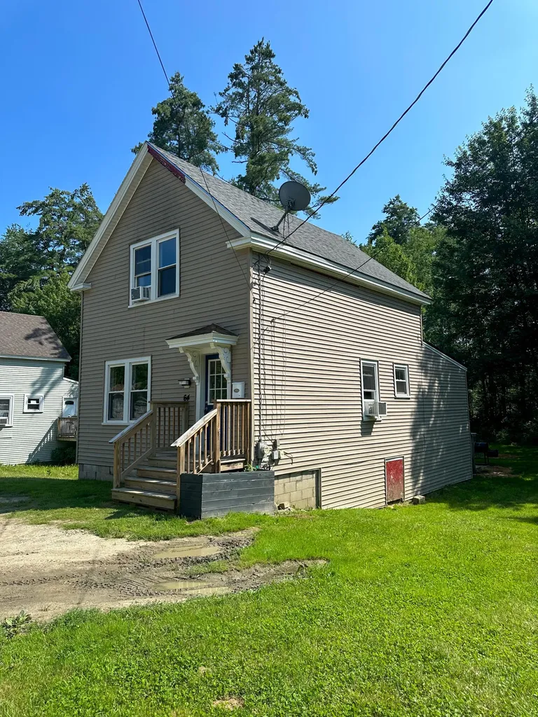 64 Towle Avenue Auburn ME 04210