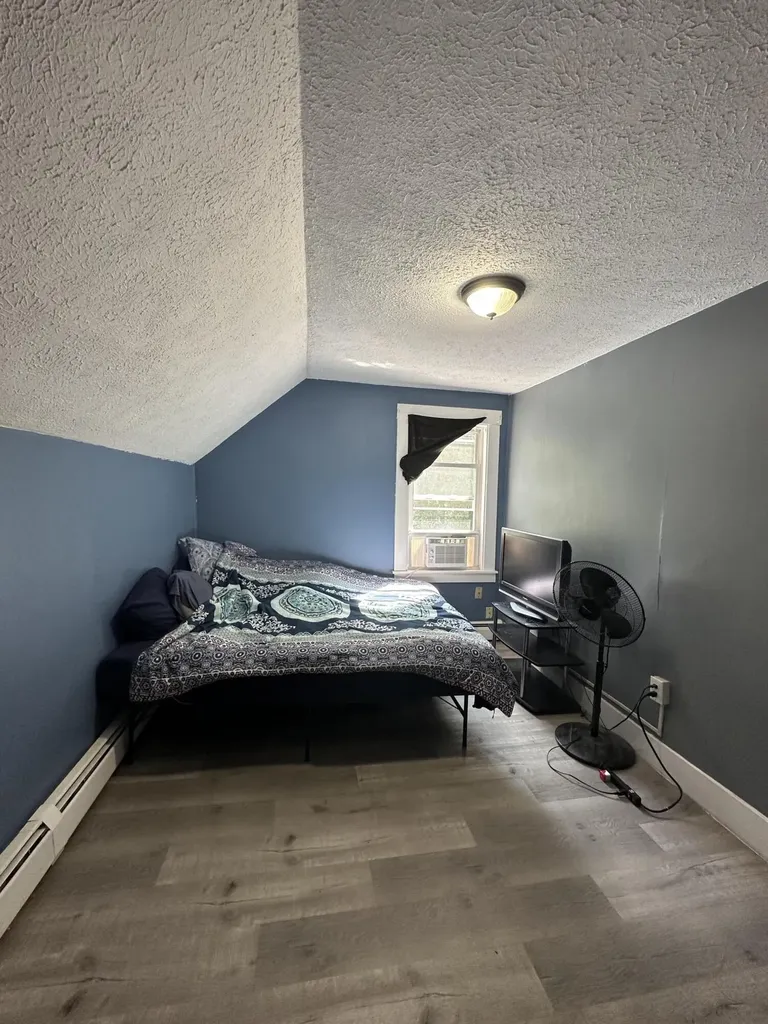 64 Towle Avenue Auburn ME 04210