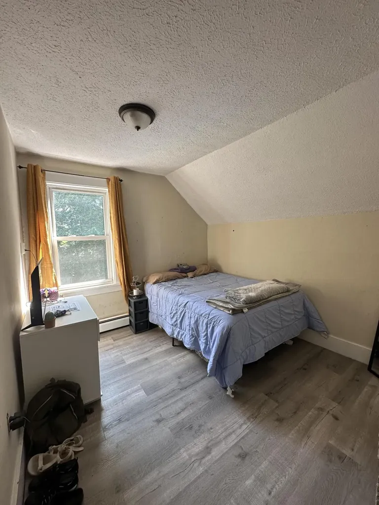 64 Towle Avenue Auburn ME 04210