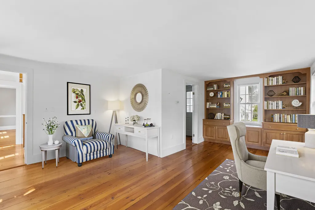 2 Pearl Street Kennebunkport ME 04046