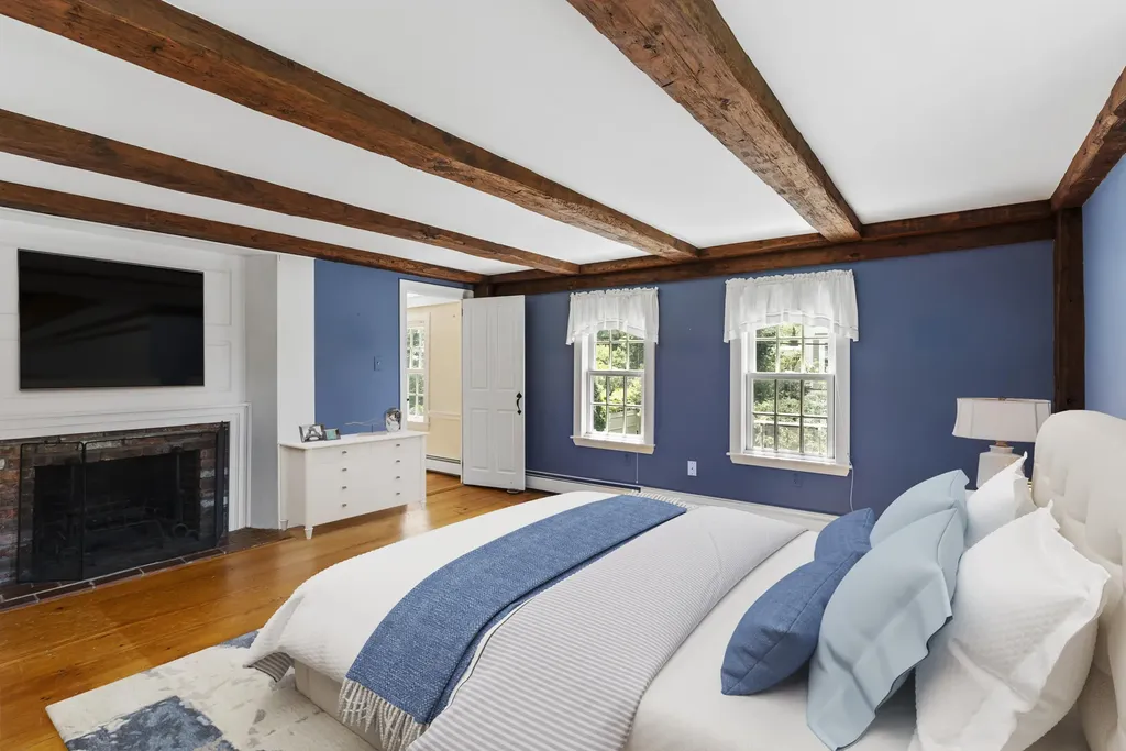 2 Pearl Street Kennebunkport ME 04046