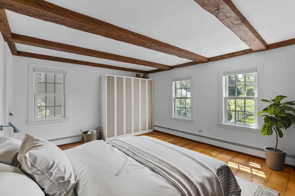 2 Pearl Street Kennebunkport ME 04046
