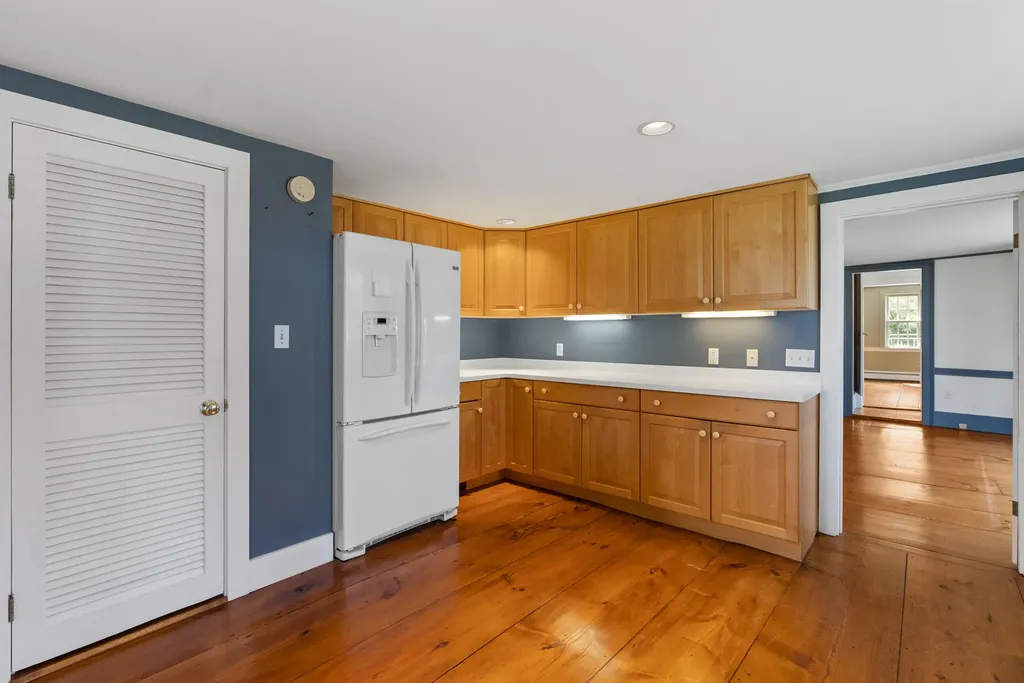 2 Pearl Street Kennebunkport ME 04046