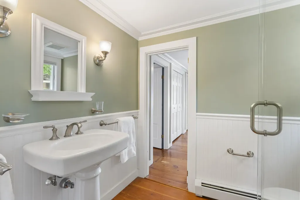 2 Pearl Street Kennebunkport ME 04046