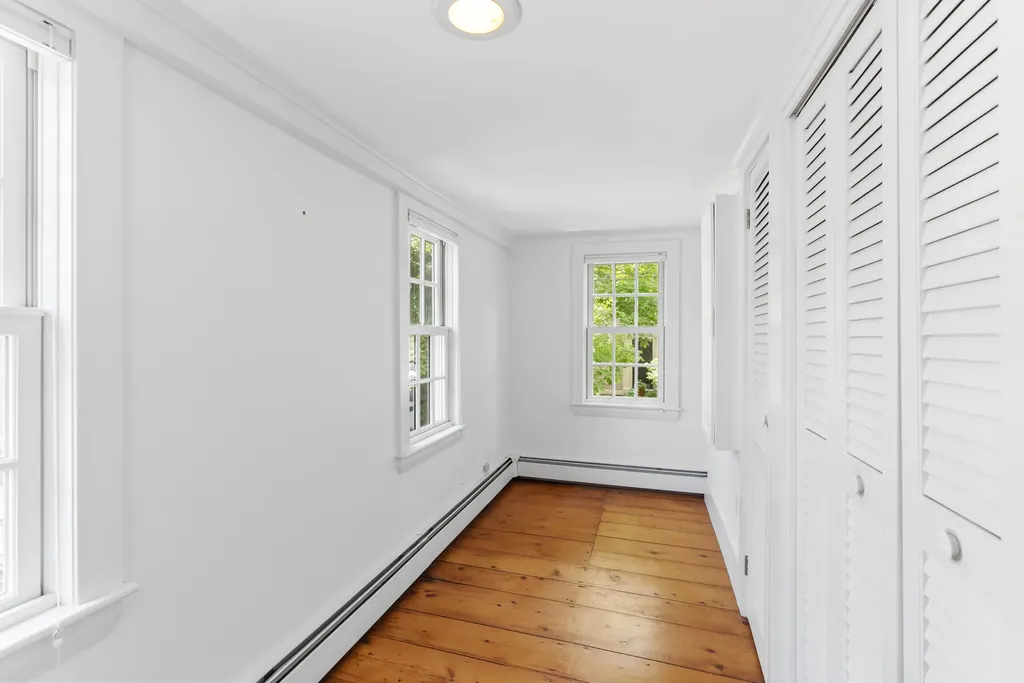 2 Pearl Street Kennebunkport ME 04046