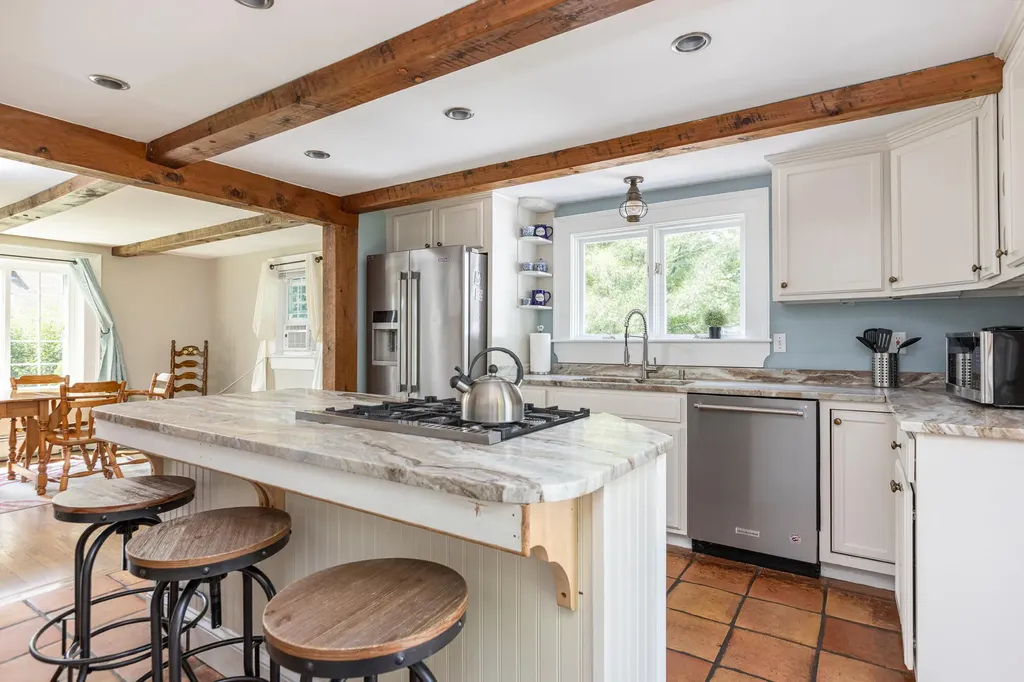 456 Ferry Road Saco ME 04072