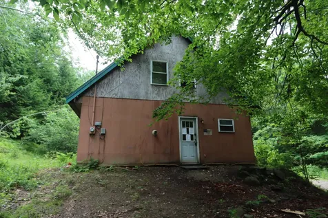 28 Hutchins Lane Winthrop ME 04364
