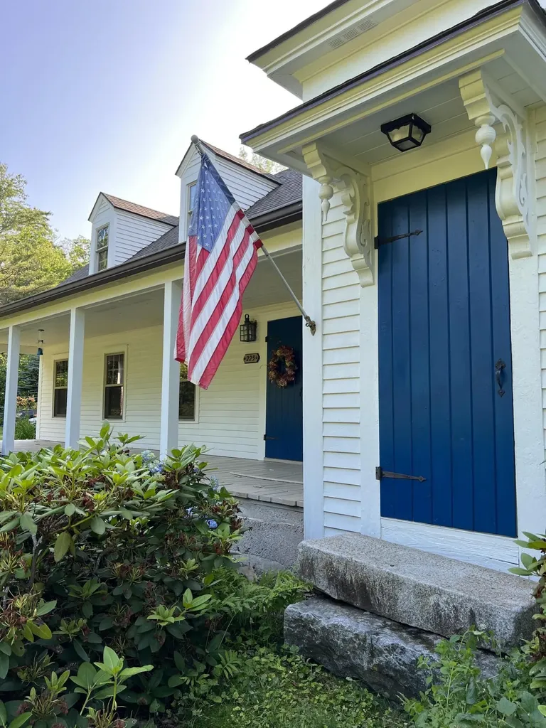 225 Warren Road Monmouth ME 04259