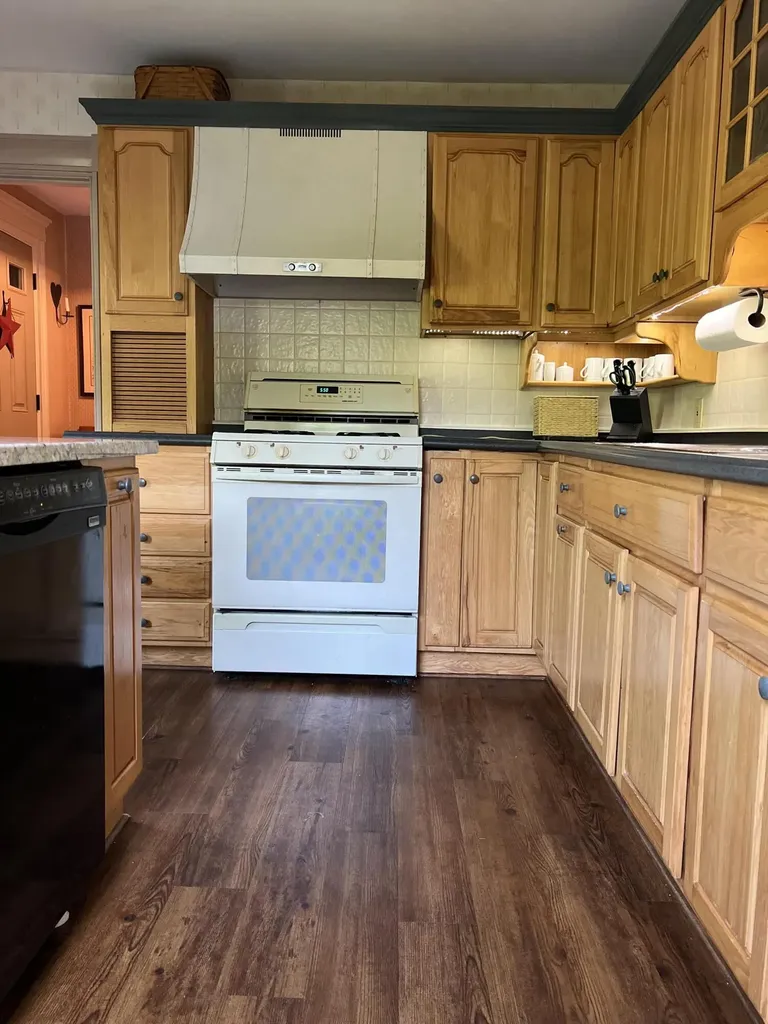 225 Warren Road Monmouth ME 04259