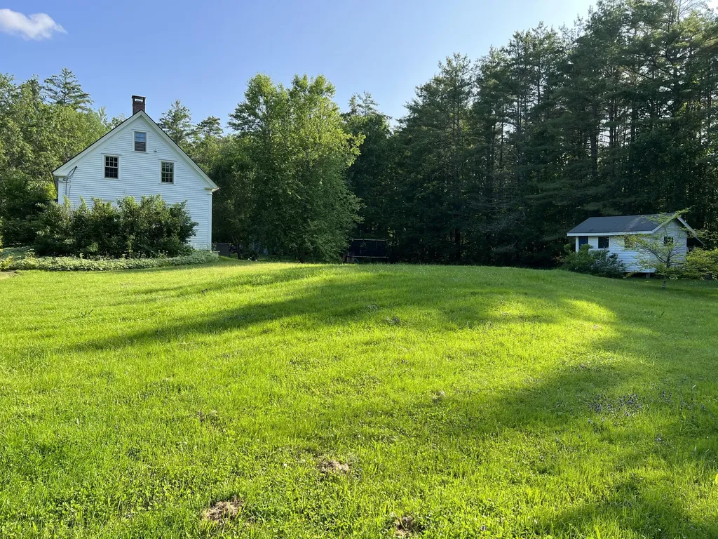 225 Warren Road Monmouth ME 04259