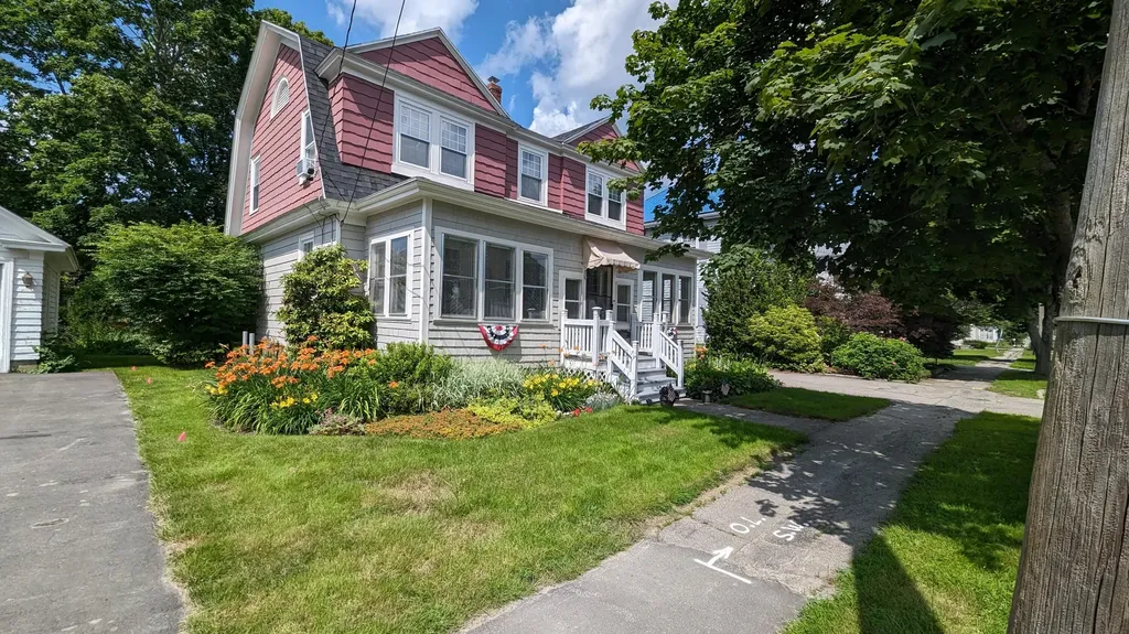707 Hammond Street Bangor ME 04401