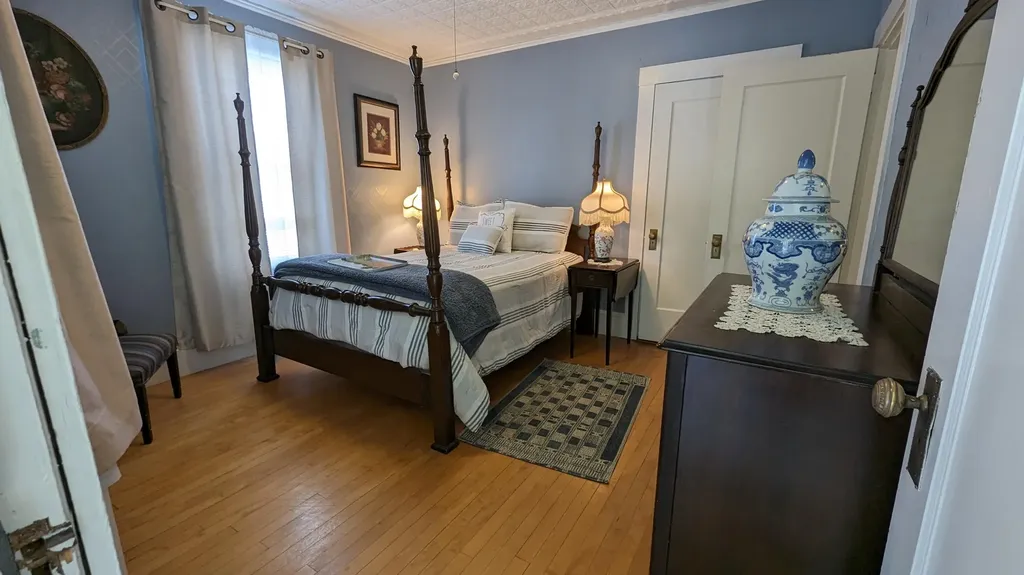 707 Hammond Street Bangor ME 04401