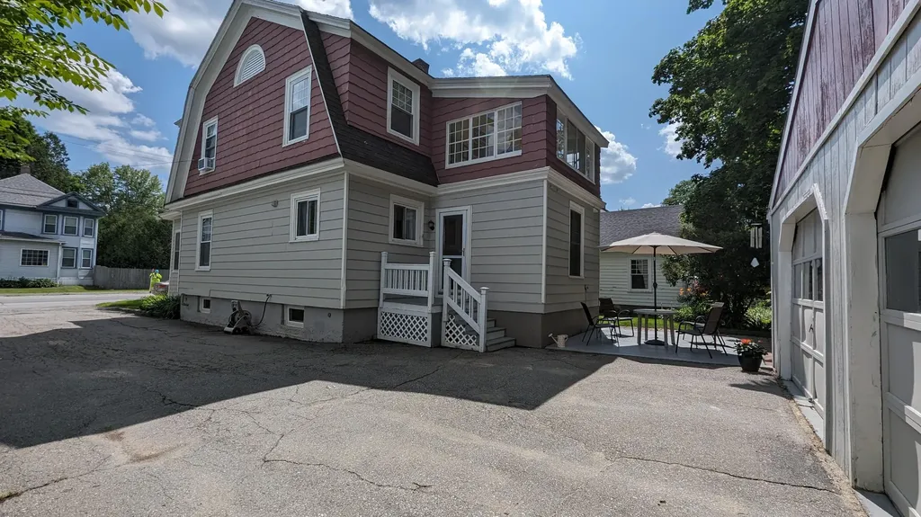 707 Hammond Street Bangor ME 04401