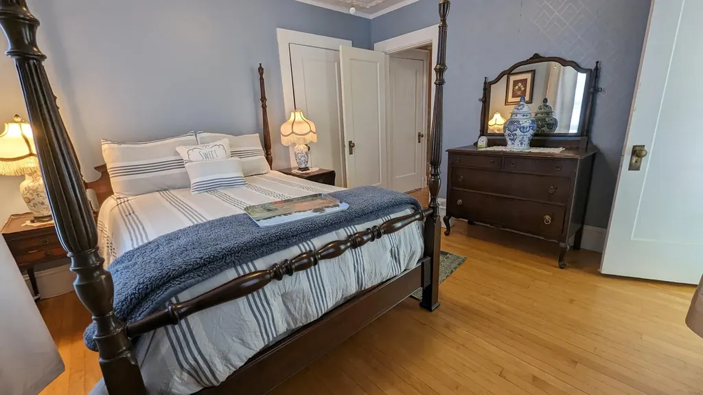 707 Hammond Street Bangor ME 04401