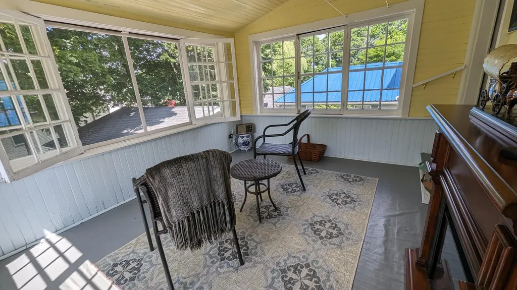 707 Hammond Street Bangor ME 04401