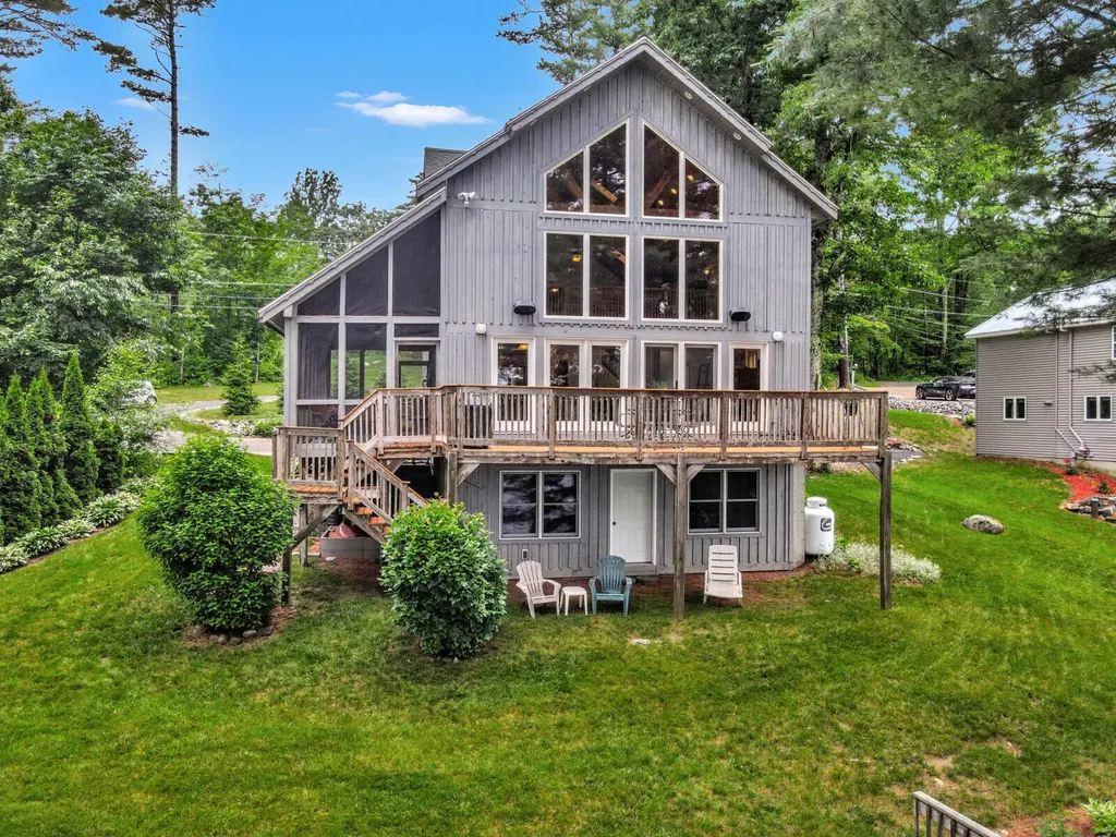 52 Larson Lane Winthrop ME 04364