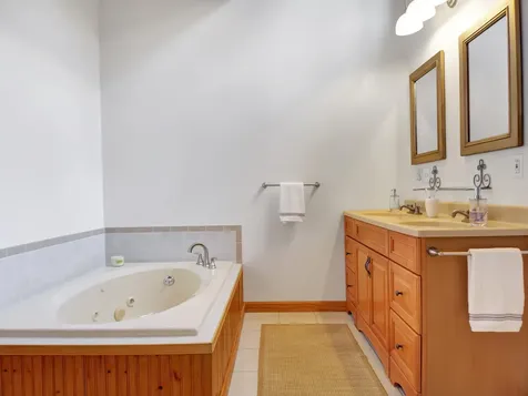 52 Larson Lane Winthrop ME 04364