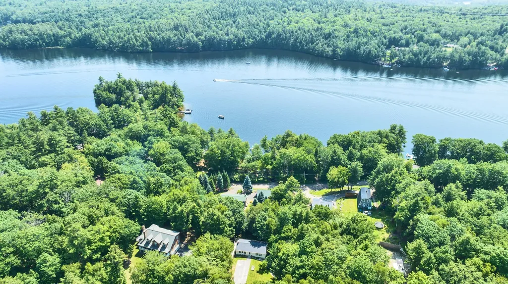 28 N Lakeview Drive Litchfield ME 04350