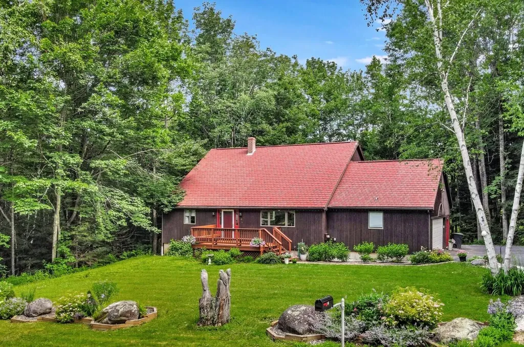 22 Tallwood Drive Sidney ME 04330