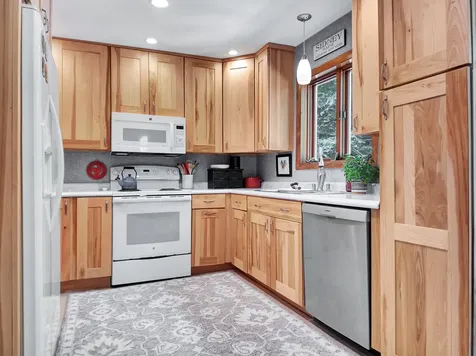 22 Tallwood Drive Sidney ME 04330