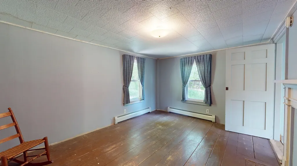 287 East Road Wales ME 04280