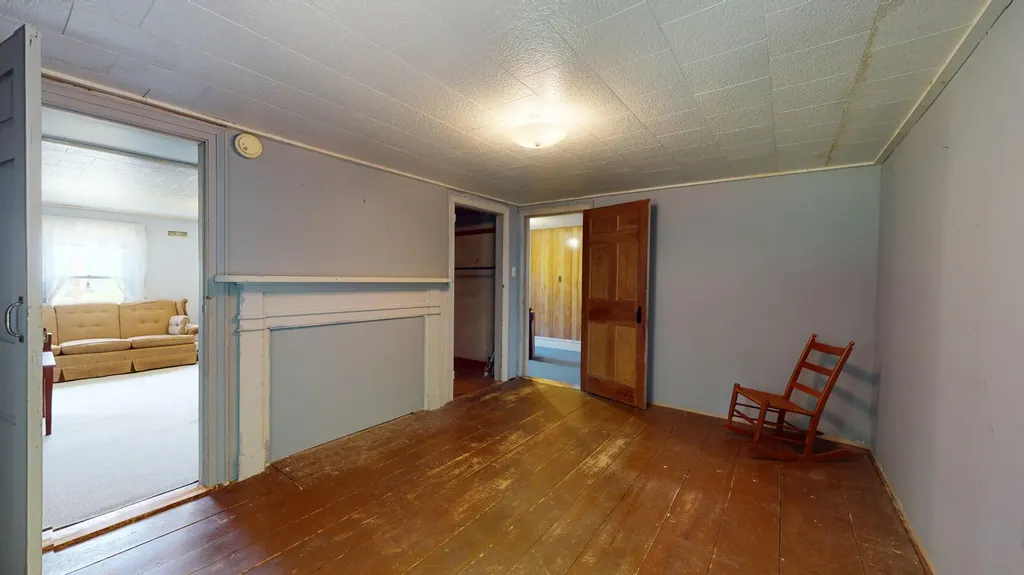 287 East Road Wales ME 04280
