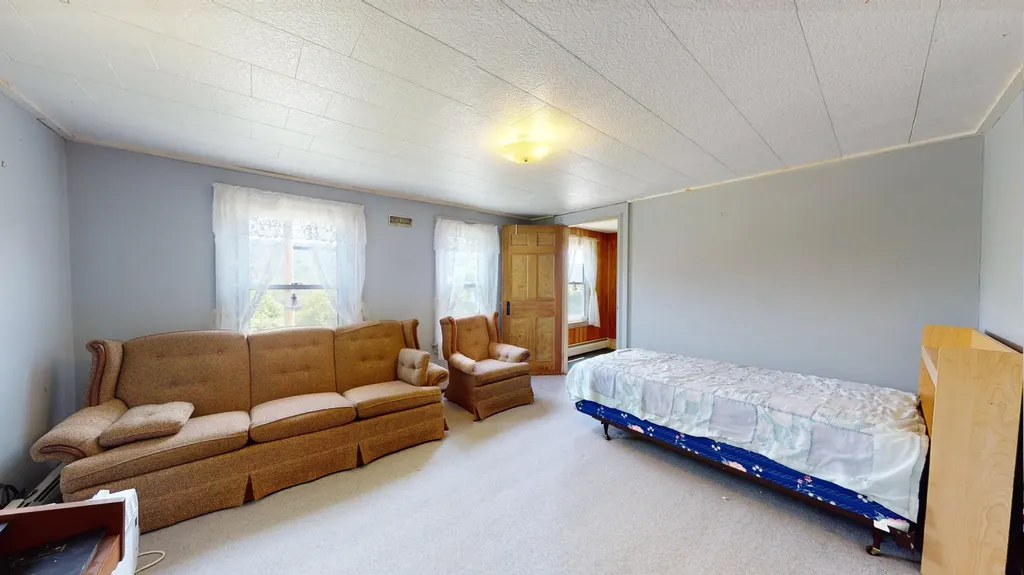 287 East Road Wales ME 04280