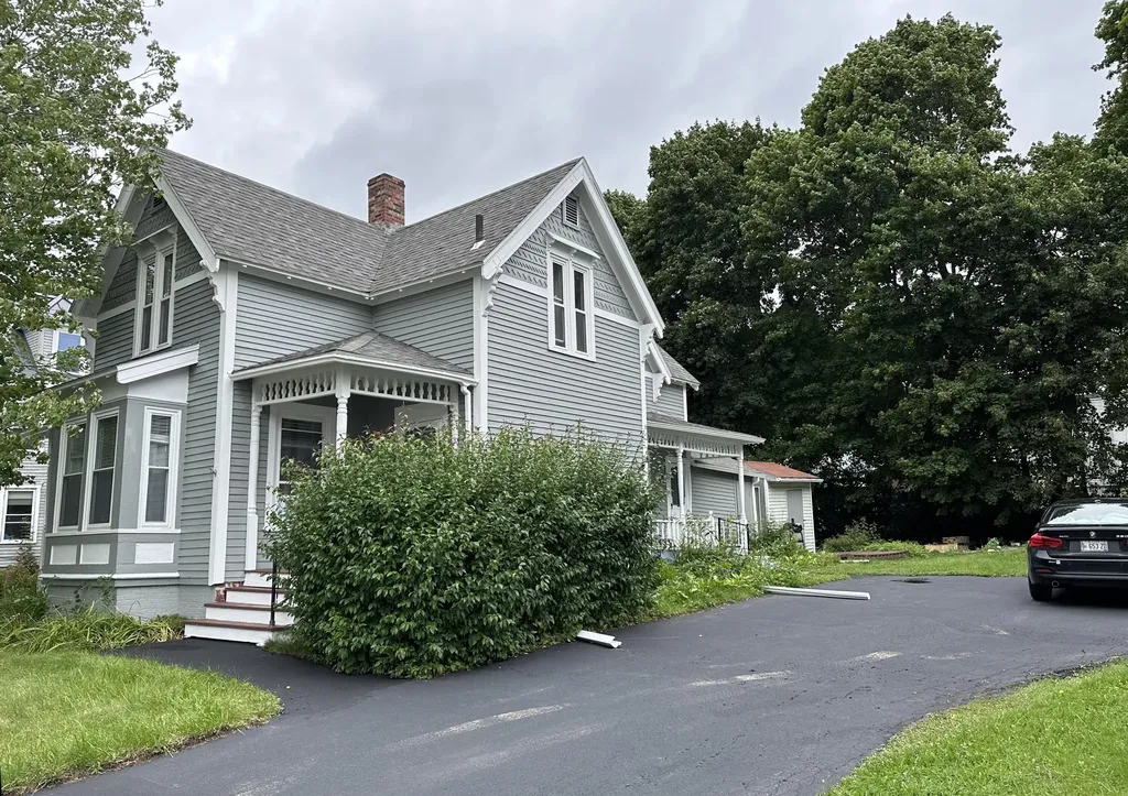 5 Hazelwood Avenue Waterville ME 04901
