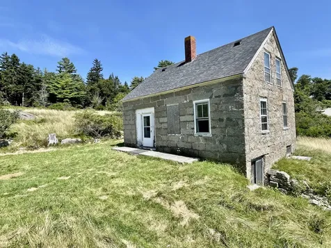 205 Young Road Vinalhaven ME 04863