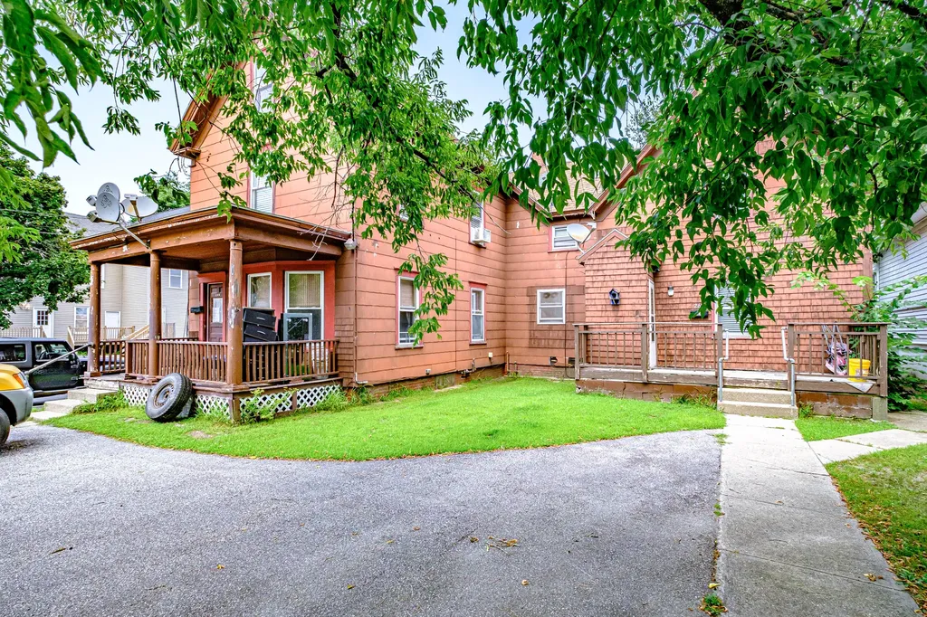 269 Turner Street Auburn ME 04210